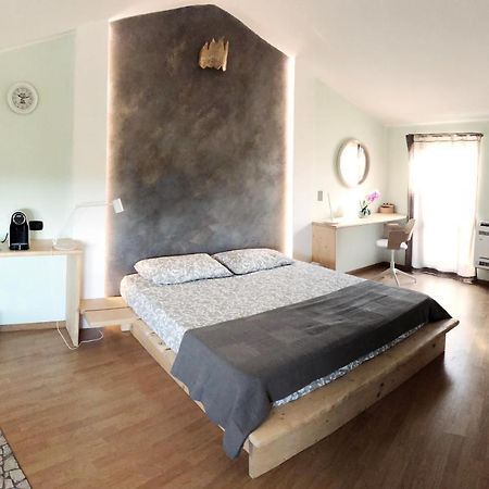 Rent Room Wood Анґуїллара-Сабація Екстер'єр фото
